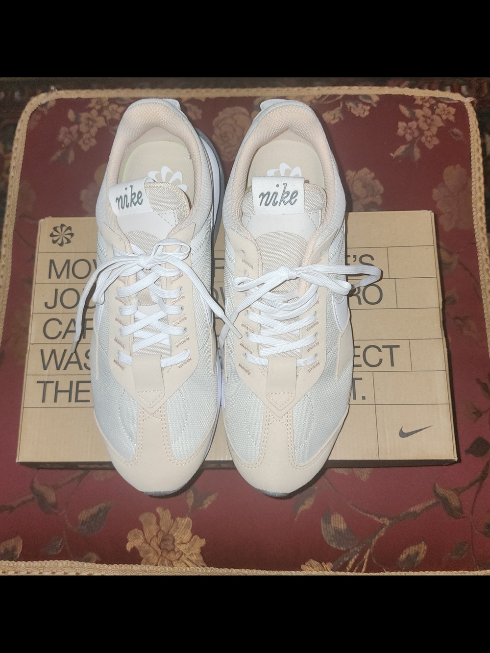 Nike Women’s Light Pink and White Casual Sneakers Size 10